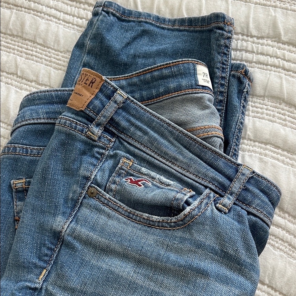 Hollister Medium Wash Straight Leg Jeans
